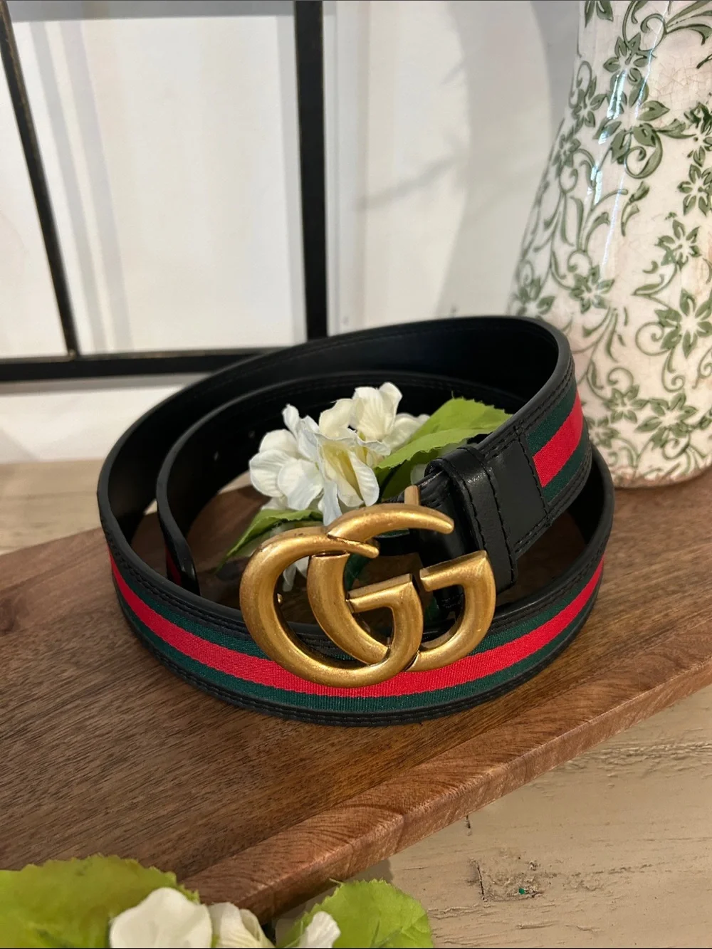 Gucci Black Leather Belt with Red and Green Web and Gold GG Buckle